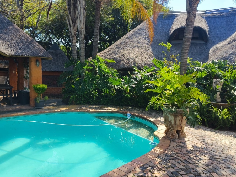 Commercial Property for Sale in Hartbeesfontein North West
